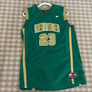 Lebron James Irish Jersey M